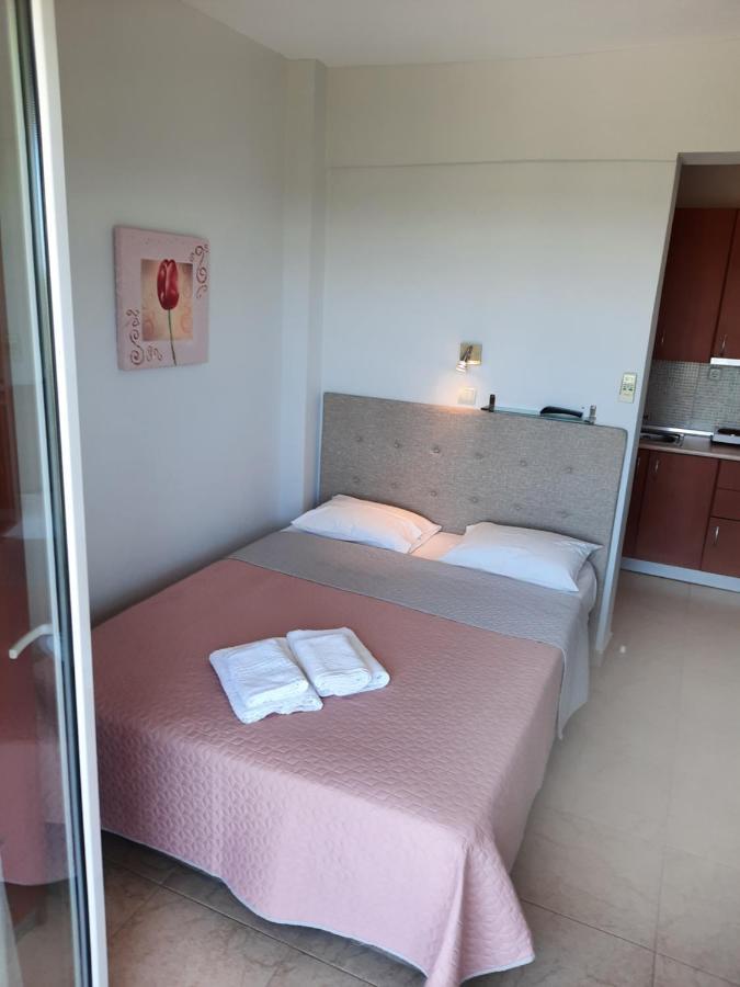 奥马斯帕纳吉亚斯Sofia & Lakis House公寓 外观 照片